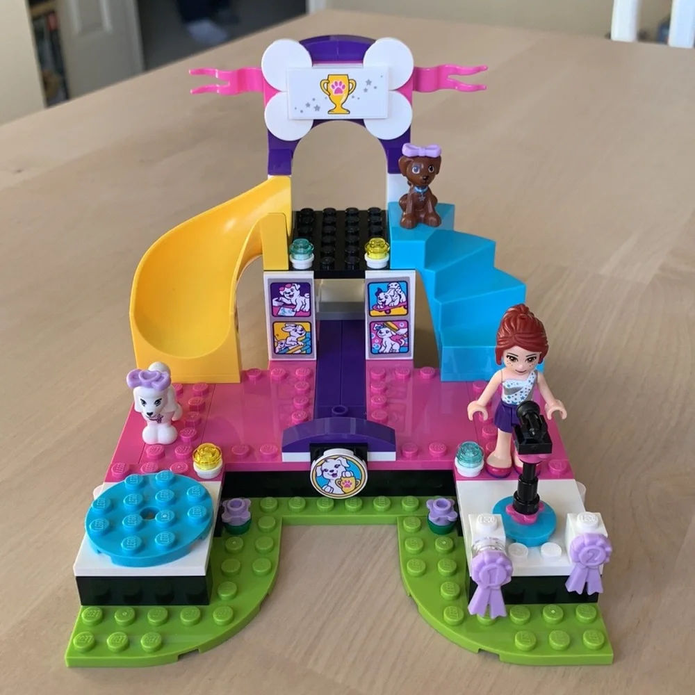 LEGO Friends Puppy Championship, set 41300 - Picture 6 of 10